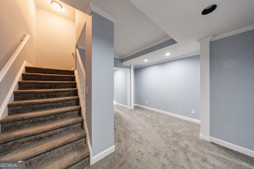 Sentinel Lake - Residential