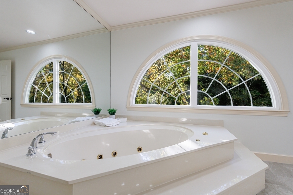 Sentinel Lake - Residential