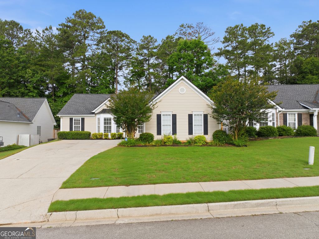 Photo of 63 Bellaire Lane, Newnan, GA 30265 (MLS # 10772895)