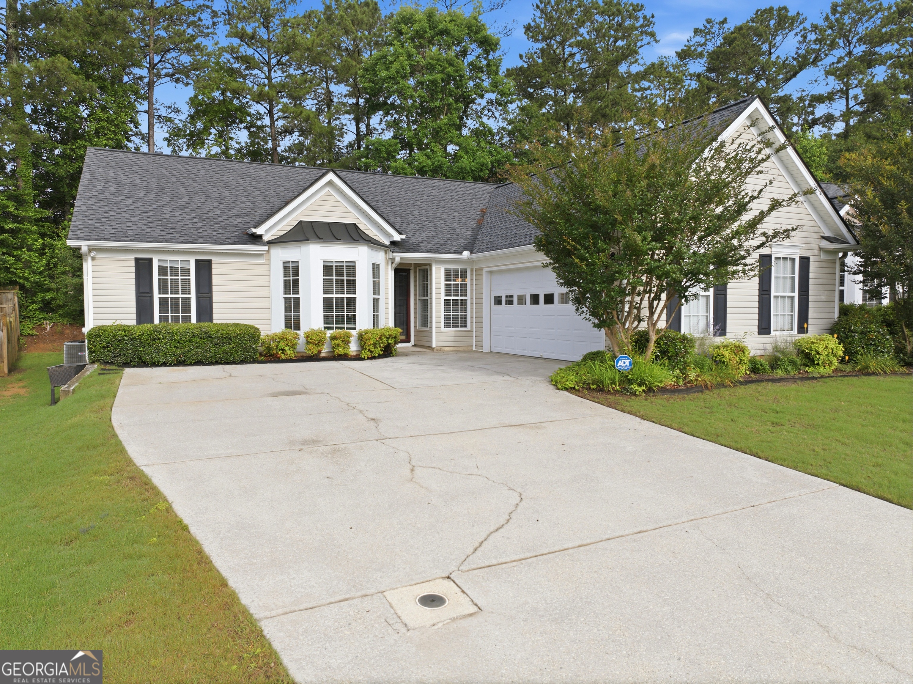 63 Bellaire LN