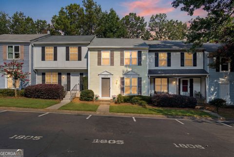 Photo of 1805 Queen Anne Court, Atlanta, GA 30350 (MLS # 10797822)