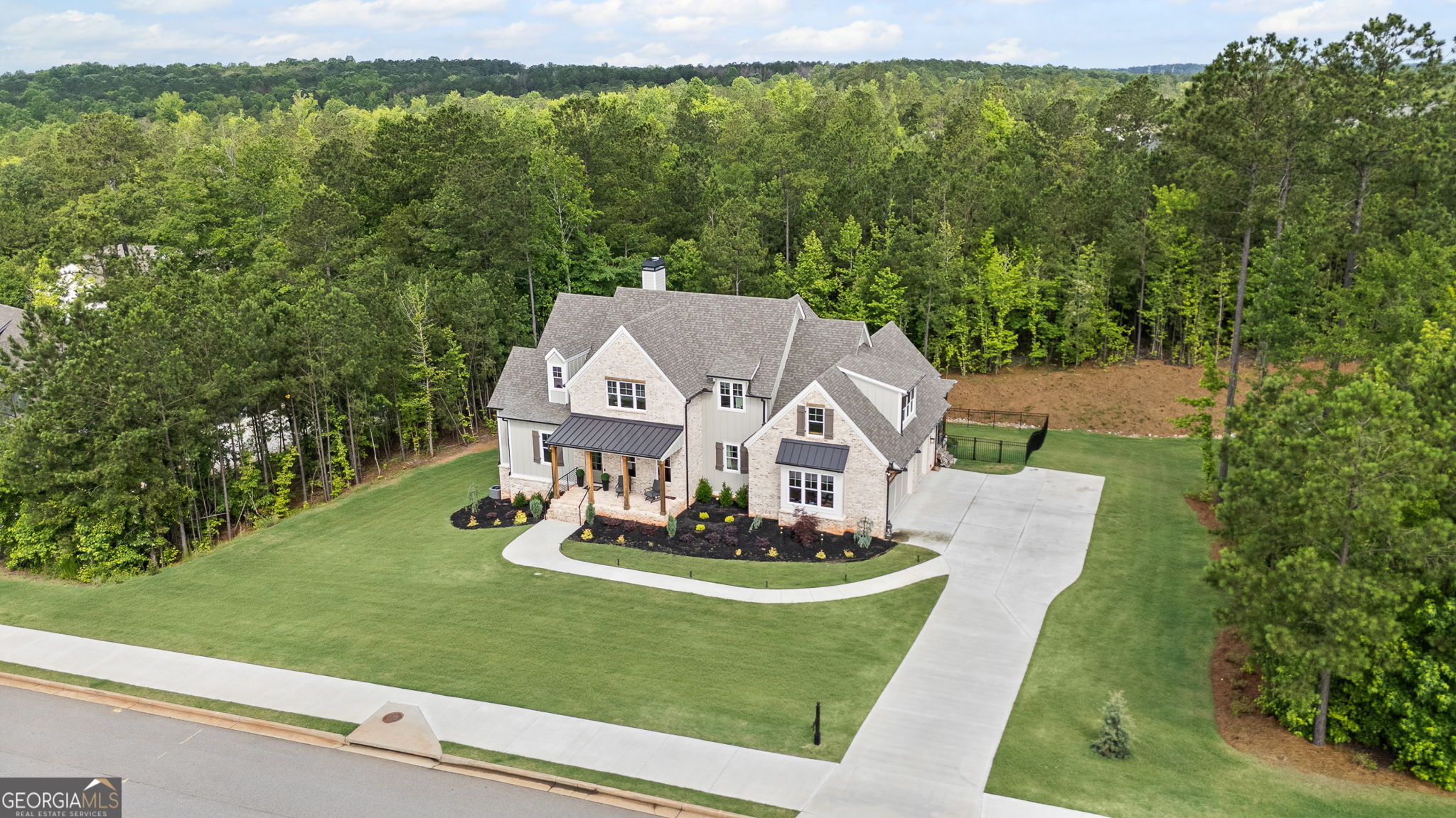 40 Fernbank WAY