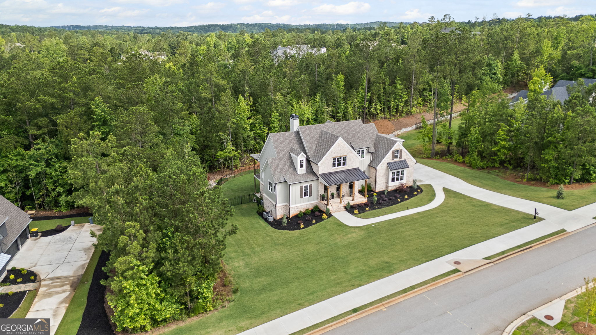 40 Fernbank WAY