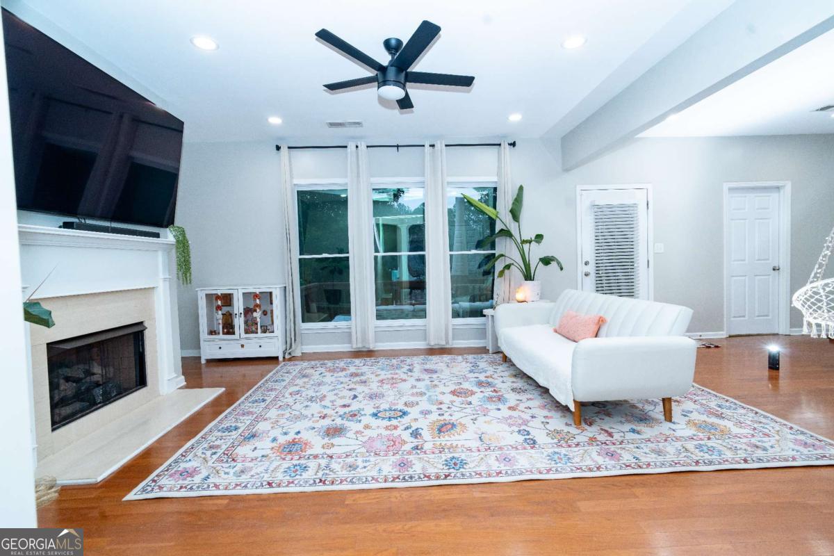 Hanover Pointe - Residential