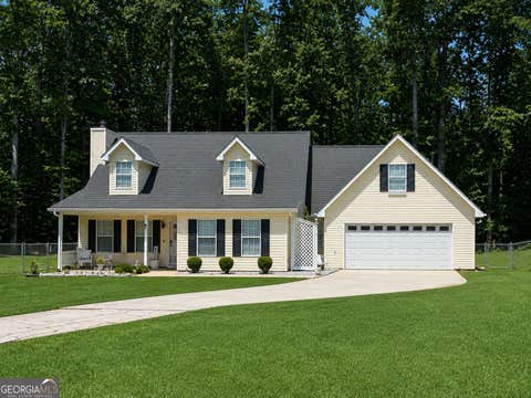 Photo of 135 Creekview Drive, Newnan, GA 30263 (MLS # 10828193)