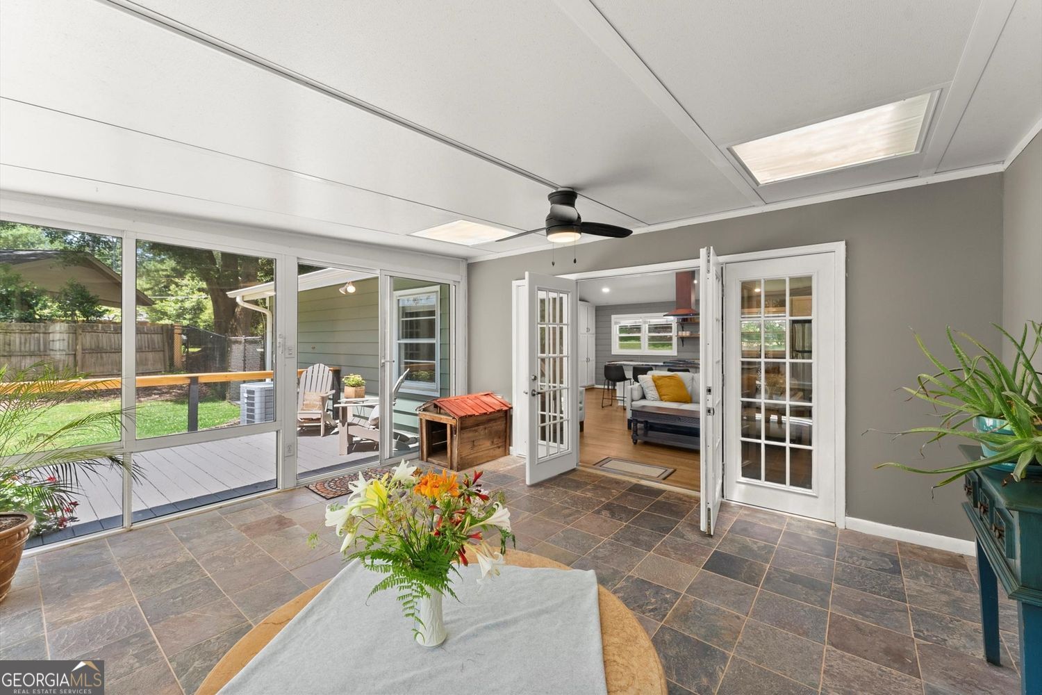6875 Sunny Brook Lane Northeast
