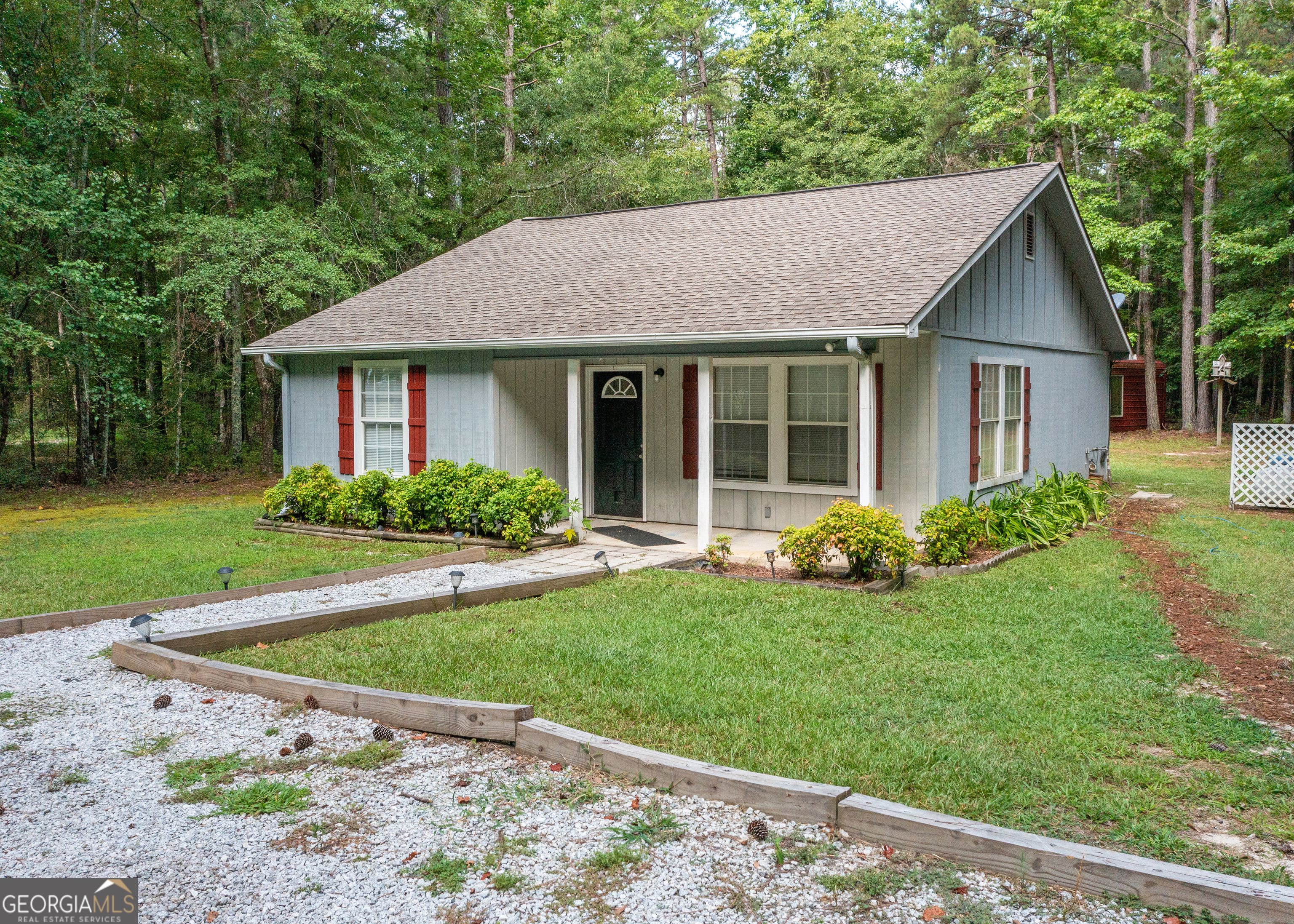 Sharpsburg, Georgia 30277, United States, 6 Bedrooms Bedrooms, ,4 BathroomsBathrooms,Residential,Active,47546