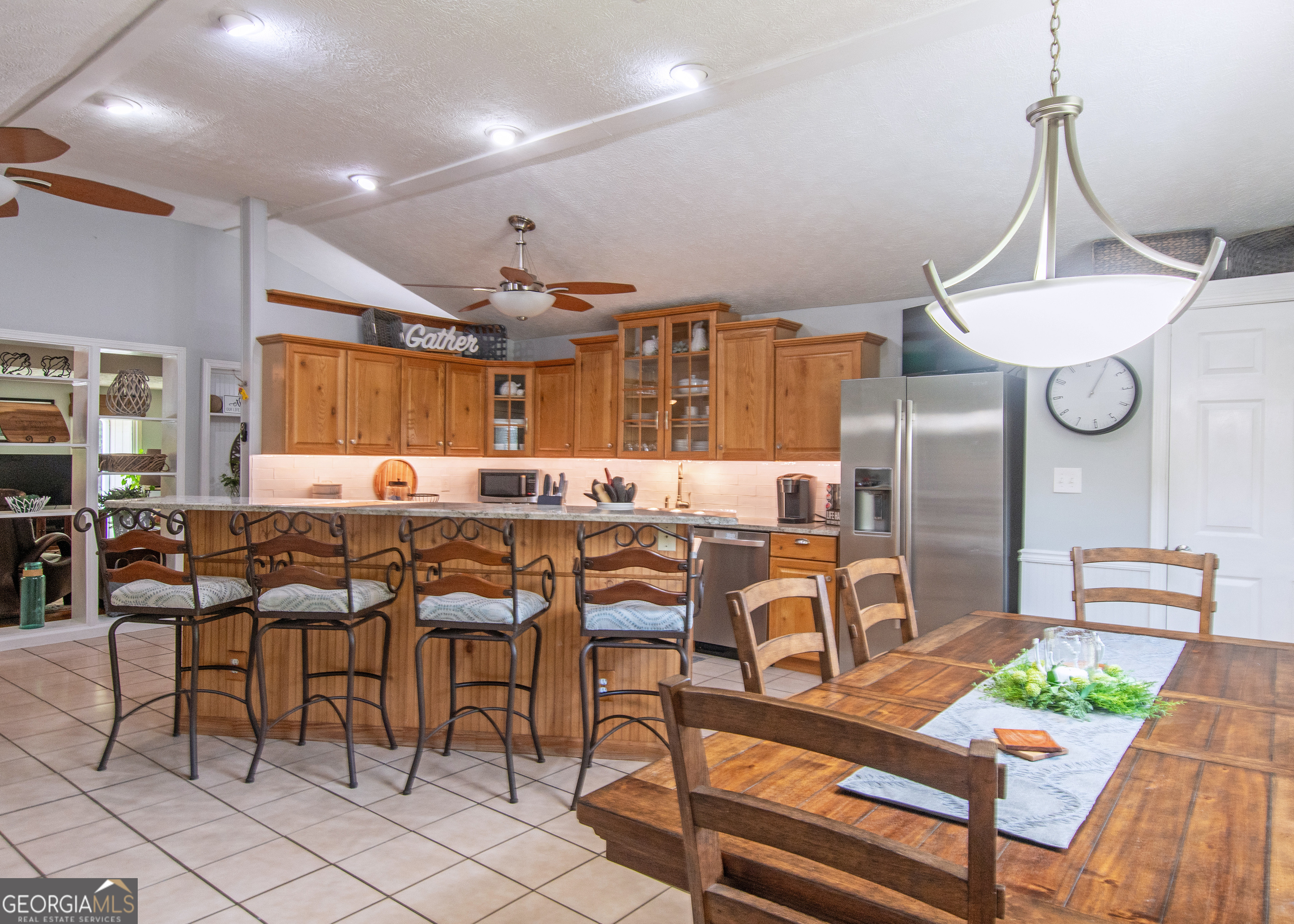 Sharpsburg, Georgia 30277, United States, 6 Bedrooms Bedrooms, ,4 BathroomsBathrooms,Residential,Active,47546