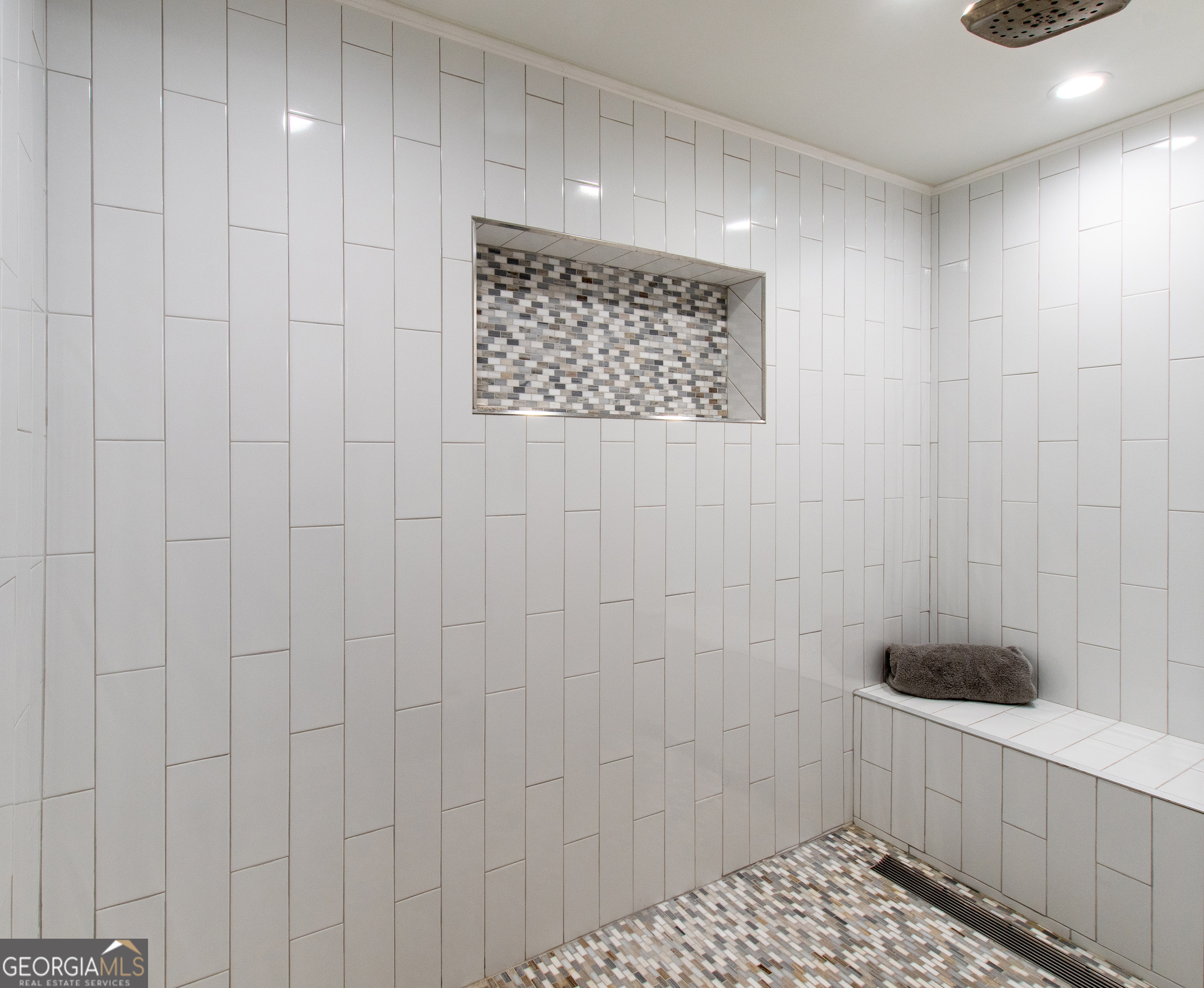 Sharpsburg, Georgia 30277, United States, 6 Bedrooms Bedrooms, ,4 BathroomsBathrooms,Residential,Active,47546