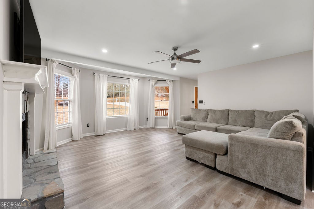 1200 Park Place DR