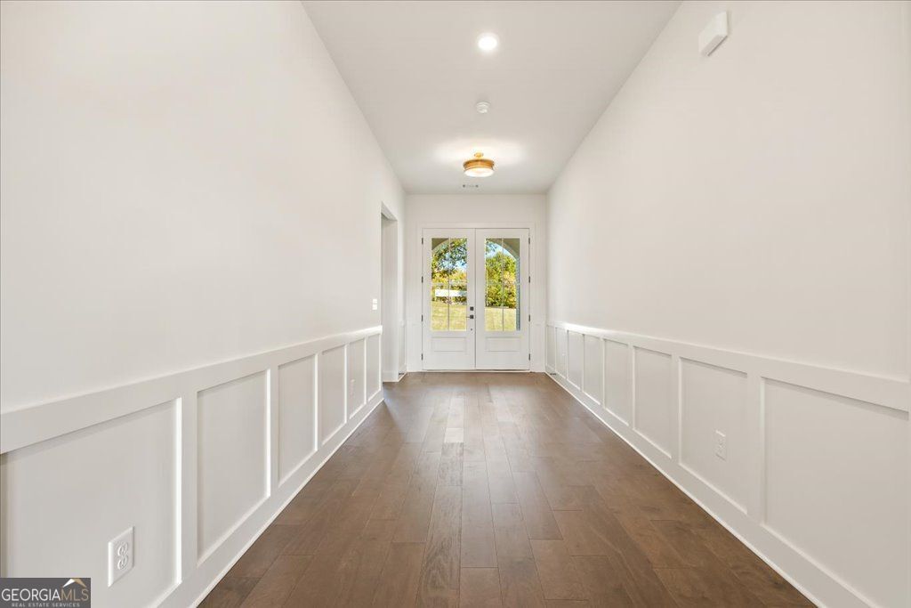 Cumming, Georgia 30028, United States, 4 Bedrooms Bedrooms, ,4 BathroomsBathrooms,Residential,Pending,200229