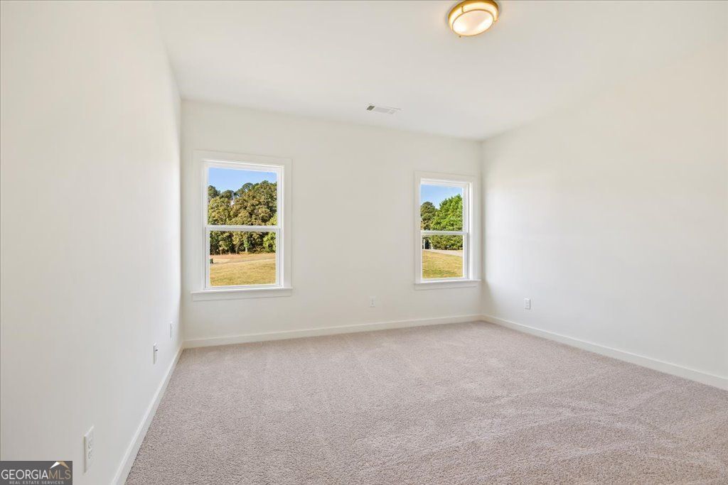 Cumming, Georgia 30028, United States, 4 Bedrooms Bedrooms, ,4 BathroomsBathrooms,Residential,Pending,200229