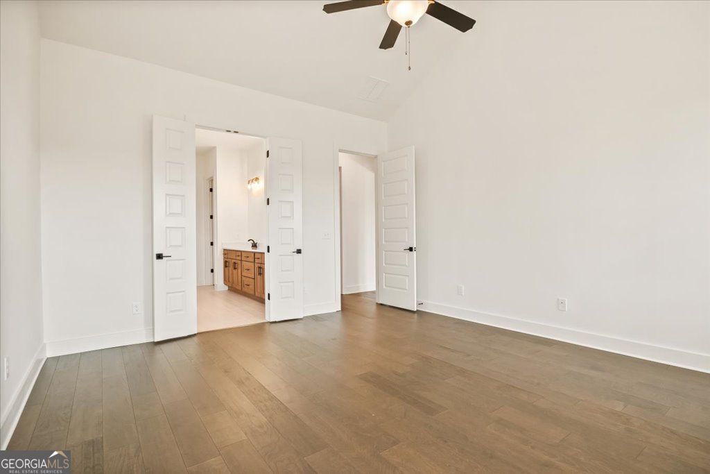 Cumming, Georgia 30028, United States, 4 Bedrooms Bedrooms, ,4 BathroomsBathrooms,Residential,Pending,200229