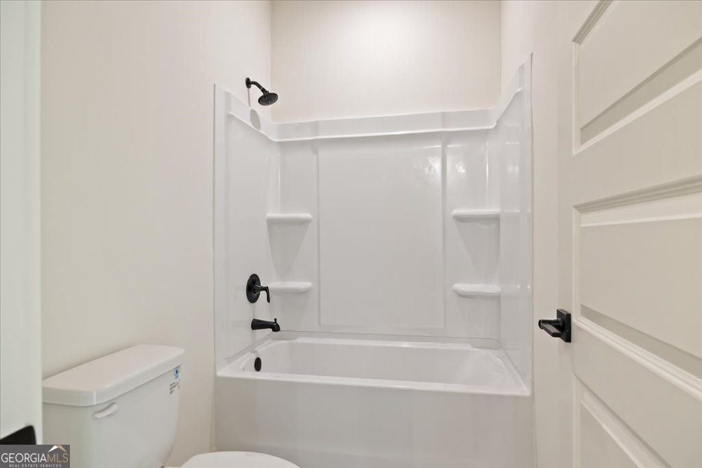 Cumming, Georgia 30028, United States, 4 Bedrooms Bedrooms, ,4 BathroomsBathrooms,Residential,Pending,200229