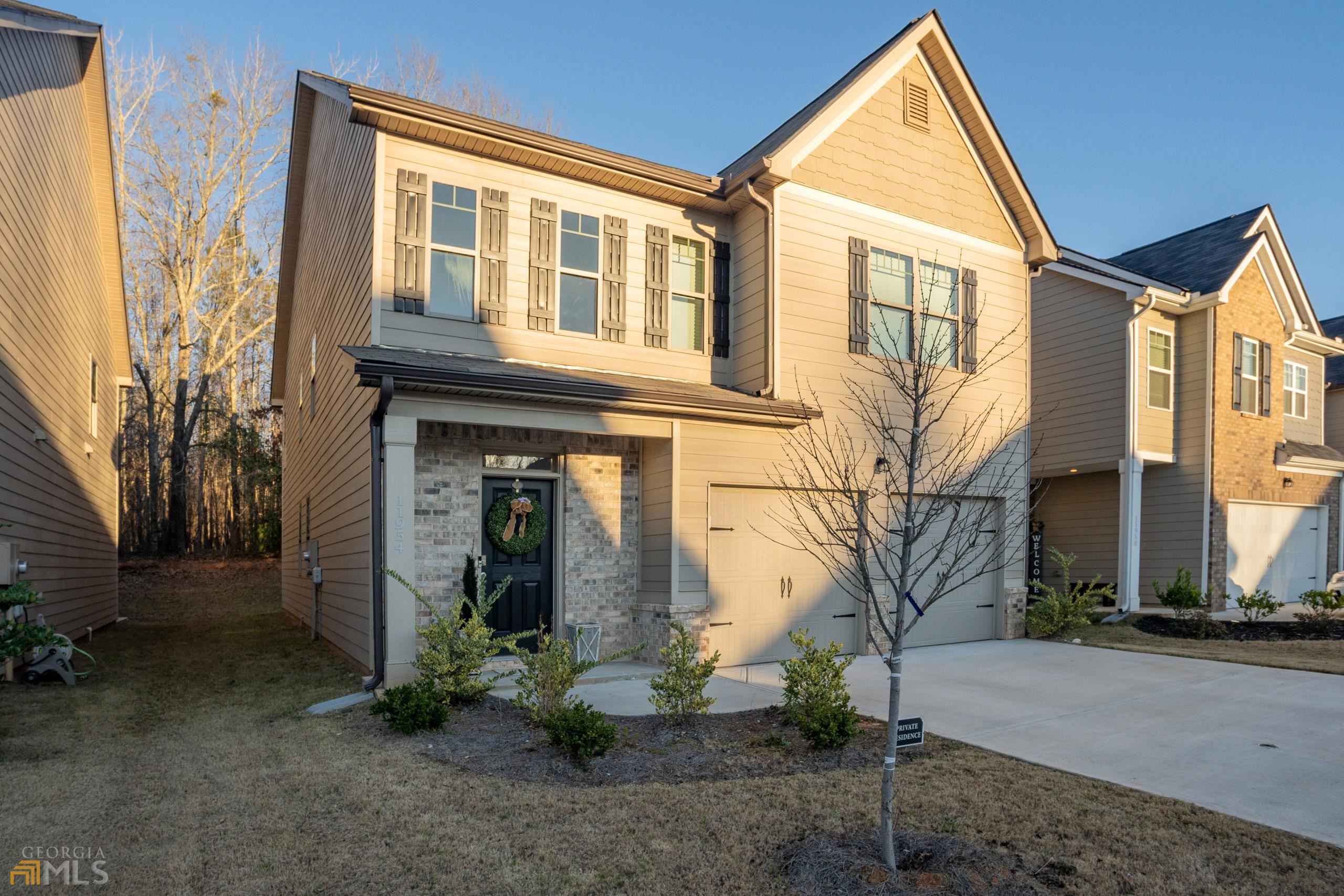 Bring your clients to this well kept 4 bedrooms possible 5th bedroom with 3 full baths. Hard wood floor on main, formal dining room, Master bedroom has lots to offer. 2 car garage, beautiful foyer and many more. Property is almost new and won't last. Showing is updated daily, if active feel free to show.