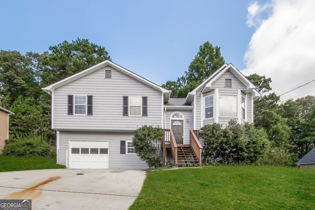 Photo of 219 Hampton Drive, Dallas, GA 30132 (MLS # 10670986)