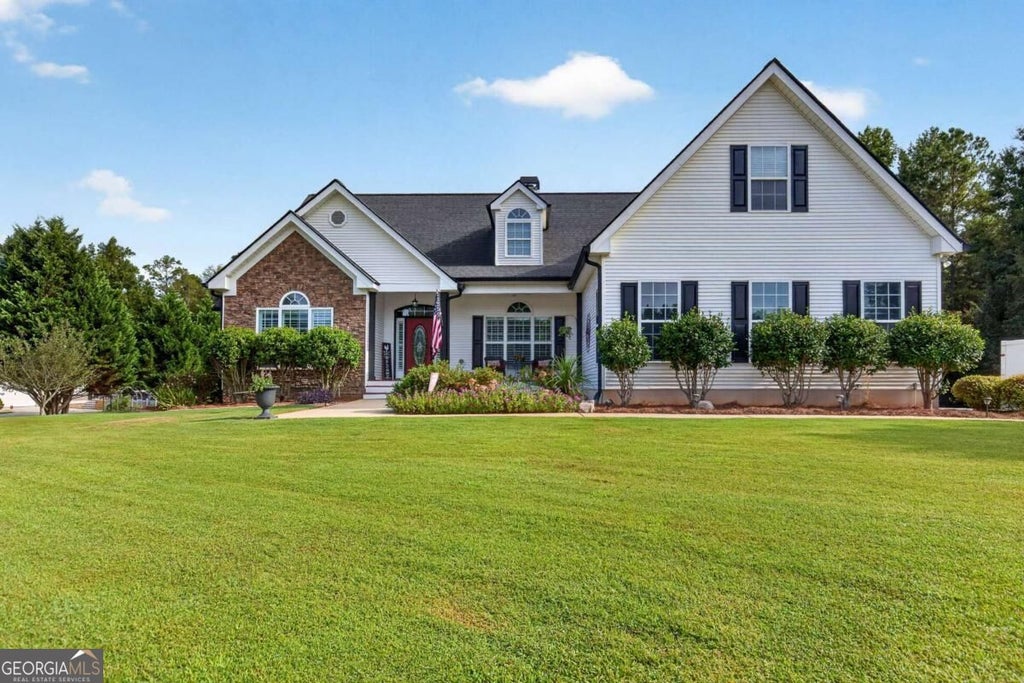 Photo of 193 Swanson Road, Fayetteville, GA 30214 (MLS # 10868963)