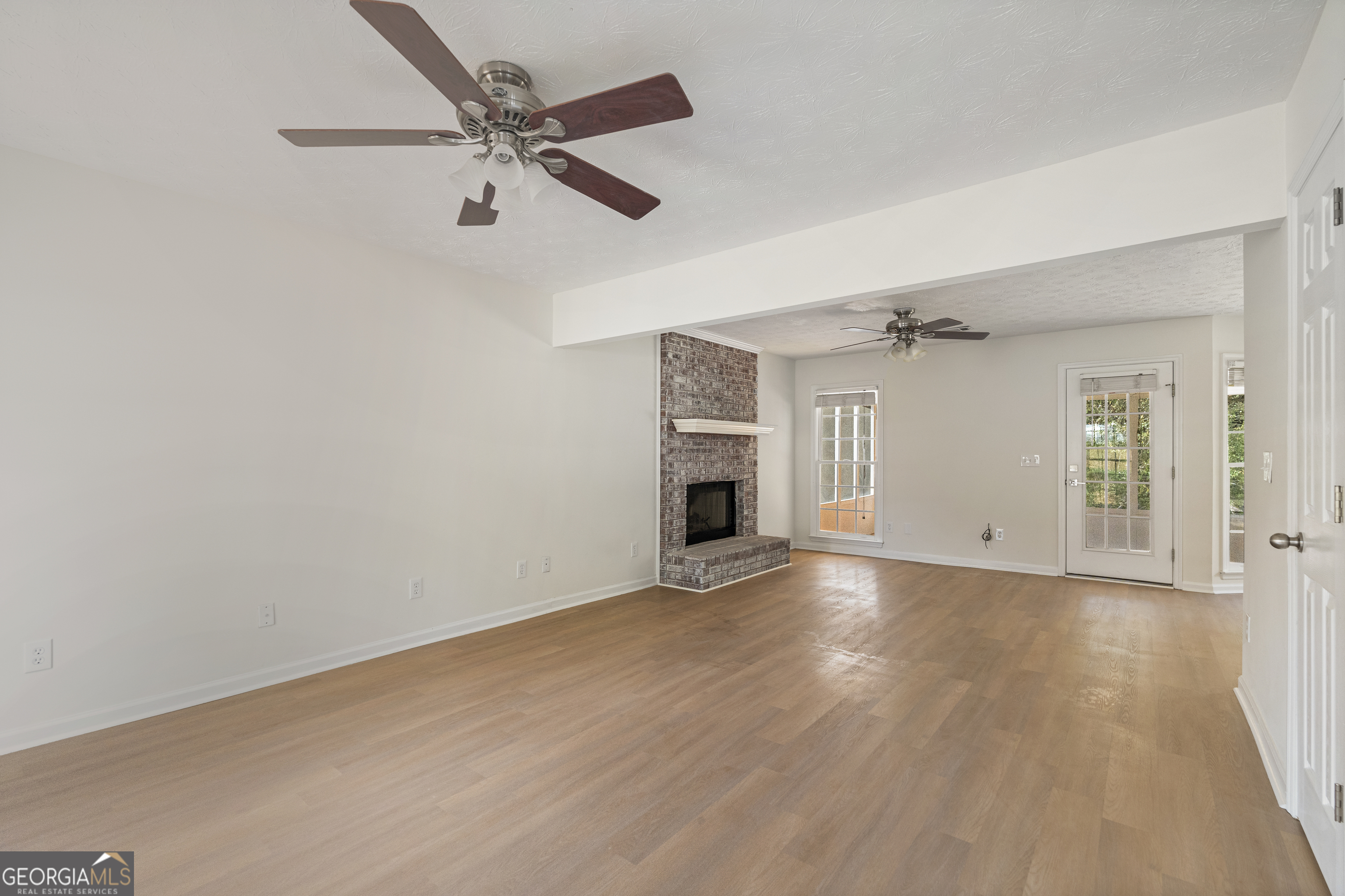 3305 Karen CT