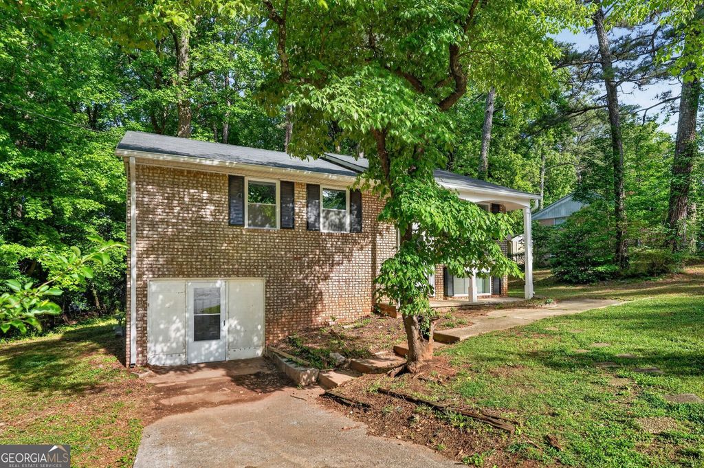 Photo of 6444 Fleur De Lis Drive, Morrow, GA 30260 (MLS # 10758414)