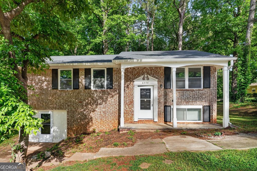 Photo of 6444 Fleur De Lis Drive, Morrow, GA 30260 (MLS # 10758414)