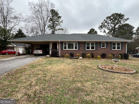 Photo of 625 Grandview Drive, Griffin, GA 30224 (MLS # 10677162)