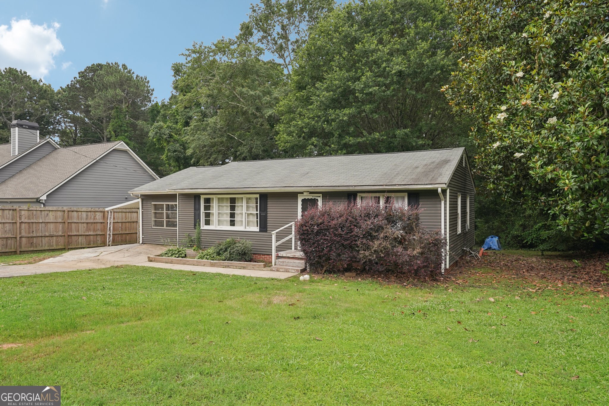 119 Glen Iris DR