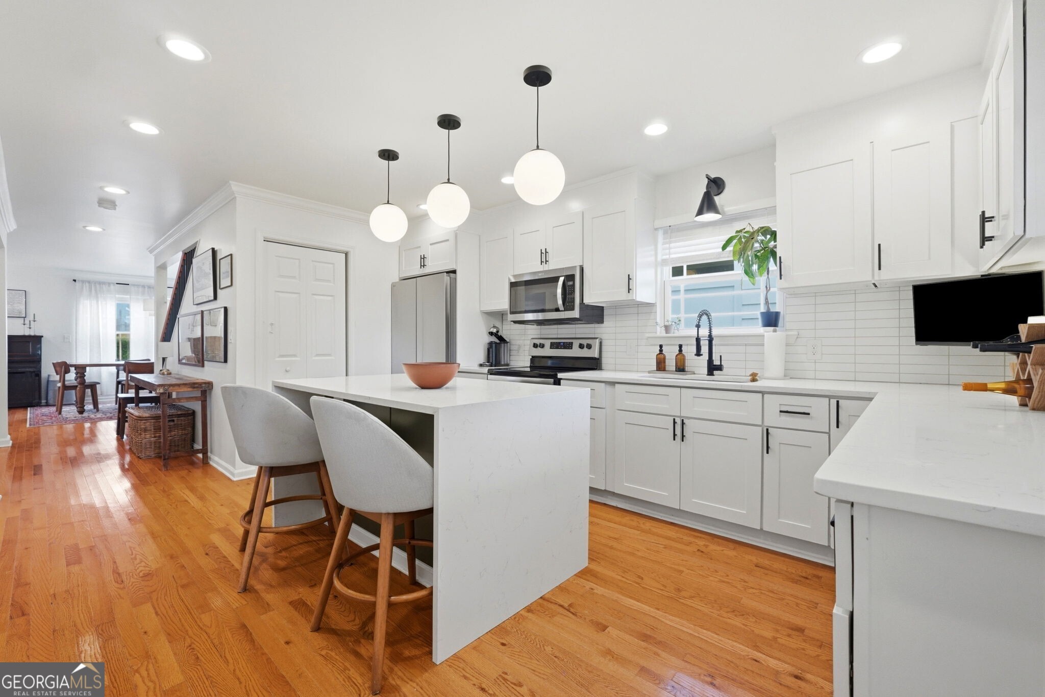 779 Grant TER SE