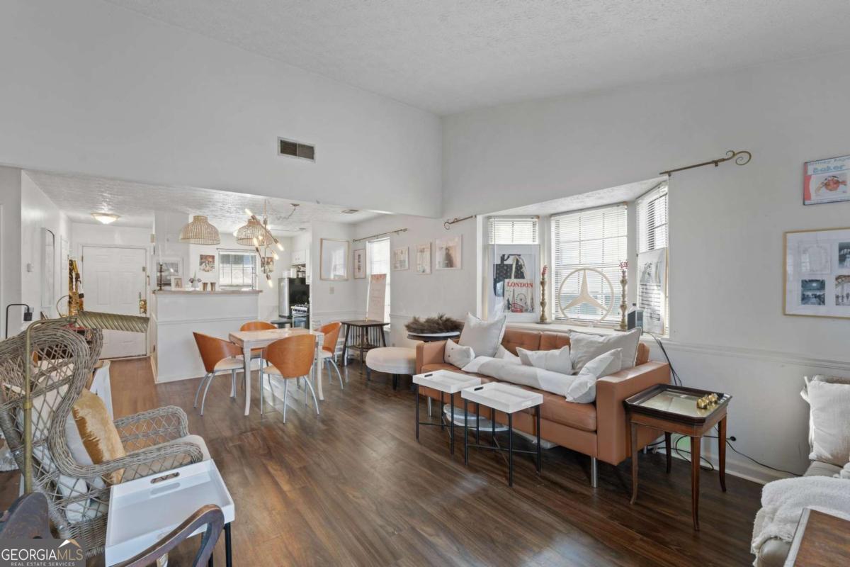 8260 Canyon Forge DR