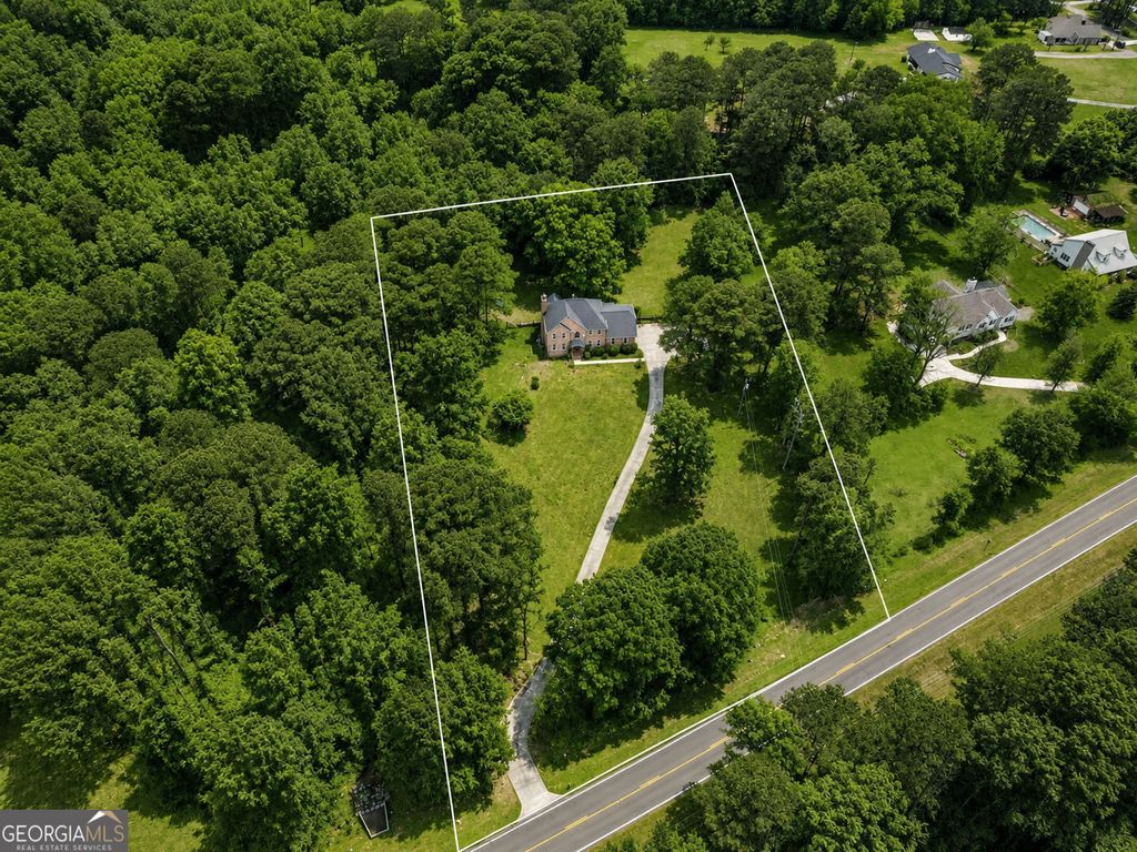 Photo of 13789 Woolsey Road, Hampton, GA 30228 (MLS # 10790910)