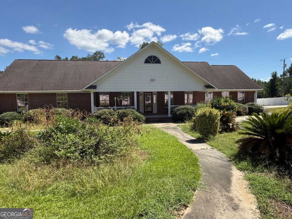 Photo of 201 Strawberry Circle, Dublin, GA 31021 (MLS # 10842133)