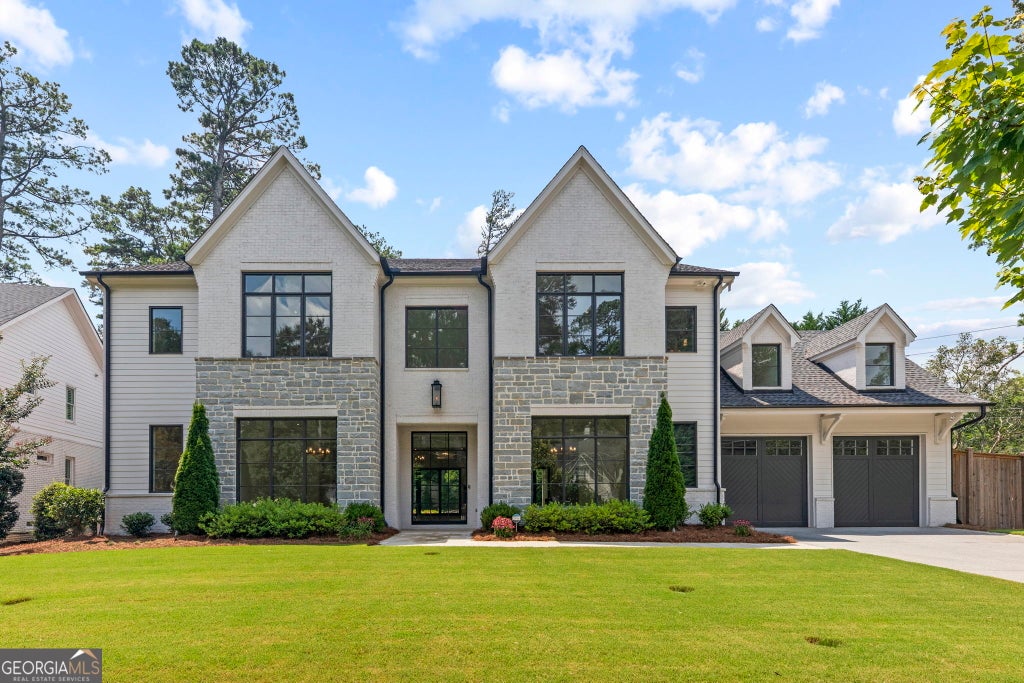 Photo of 4550 Jolyn Place, Sandy Springs, GA 30342 (MLS # 10856164)