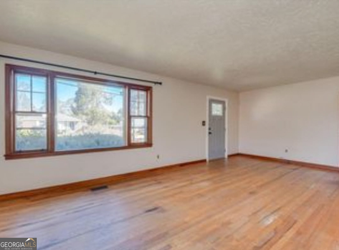 2148 Eastside CT