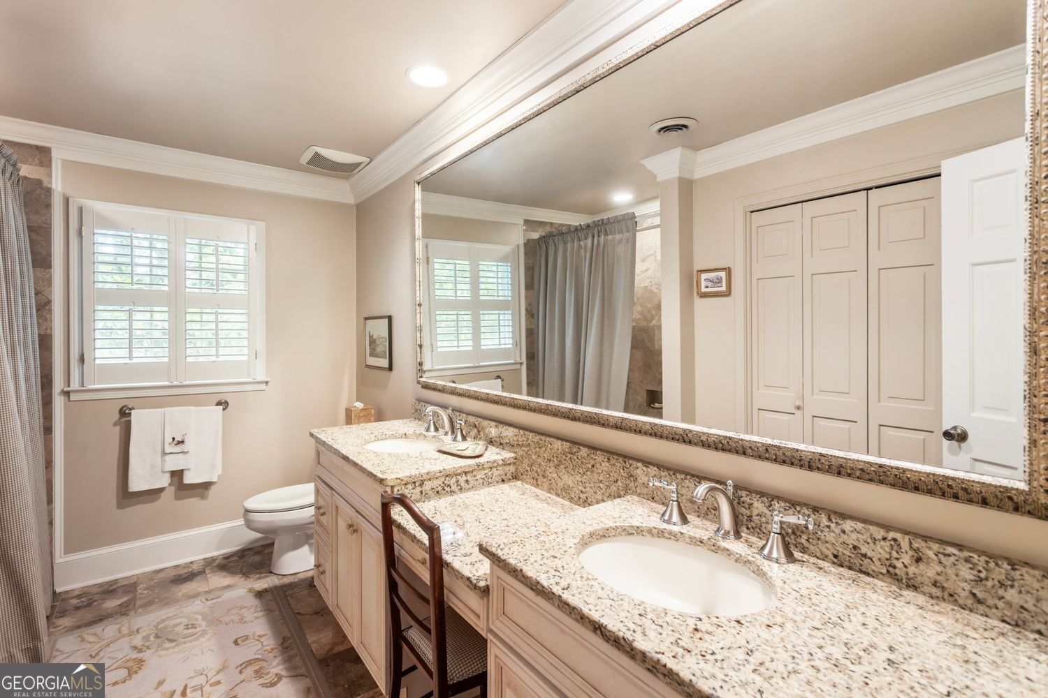 ATLANTA COUNTRY CLUB - Residential