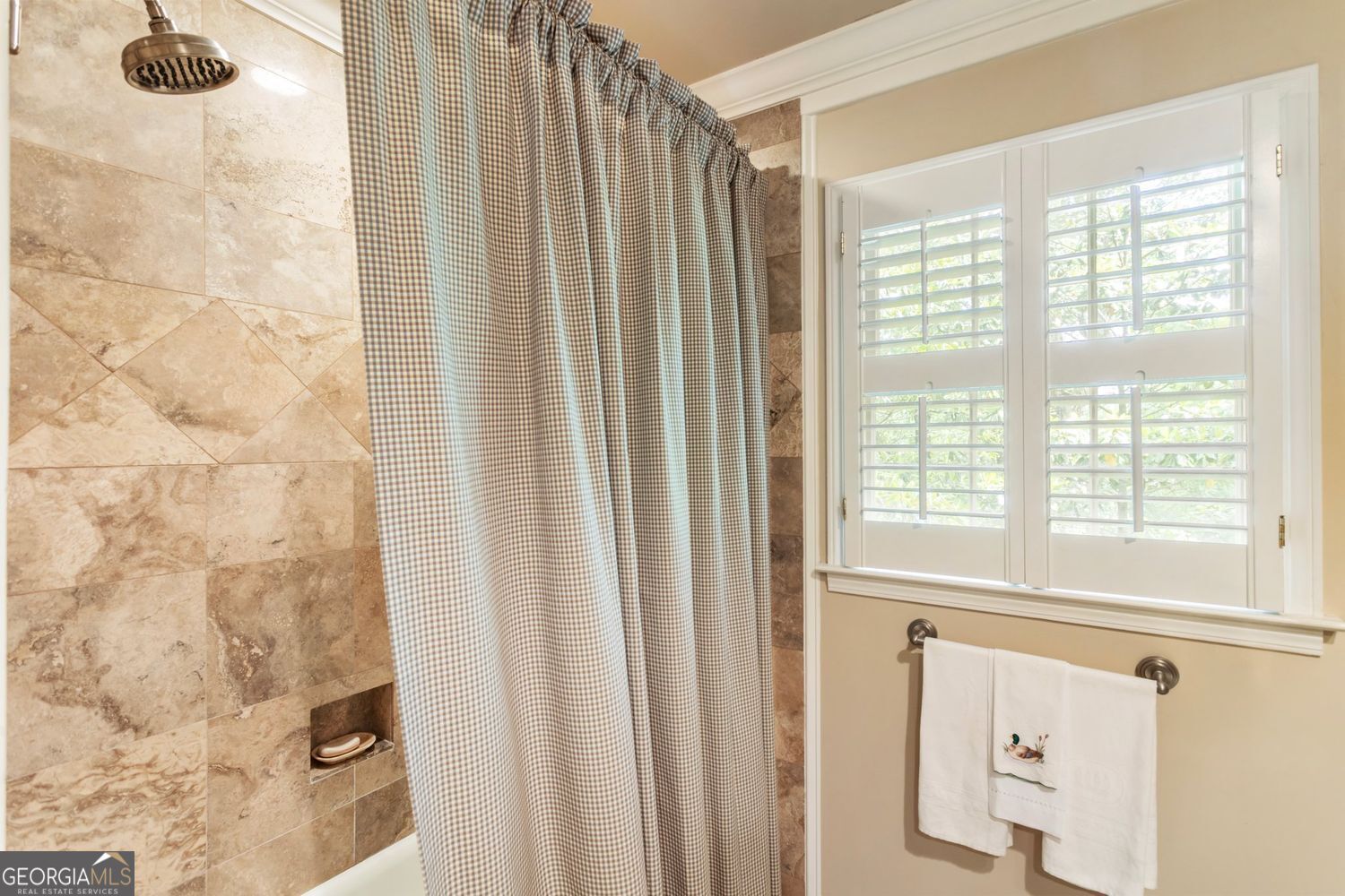 ATLANTA COUNTRY CLUB - Residential