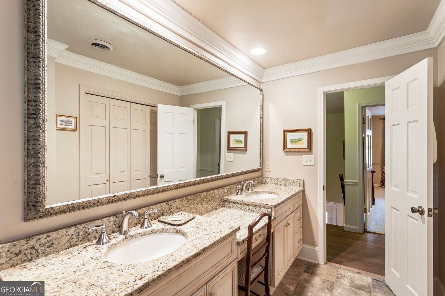 ATLANTA COUNTRY CLUB - Residential