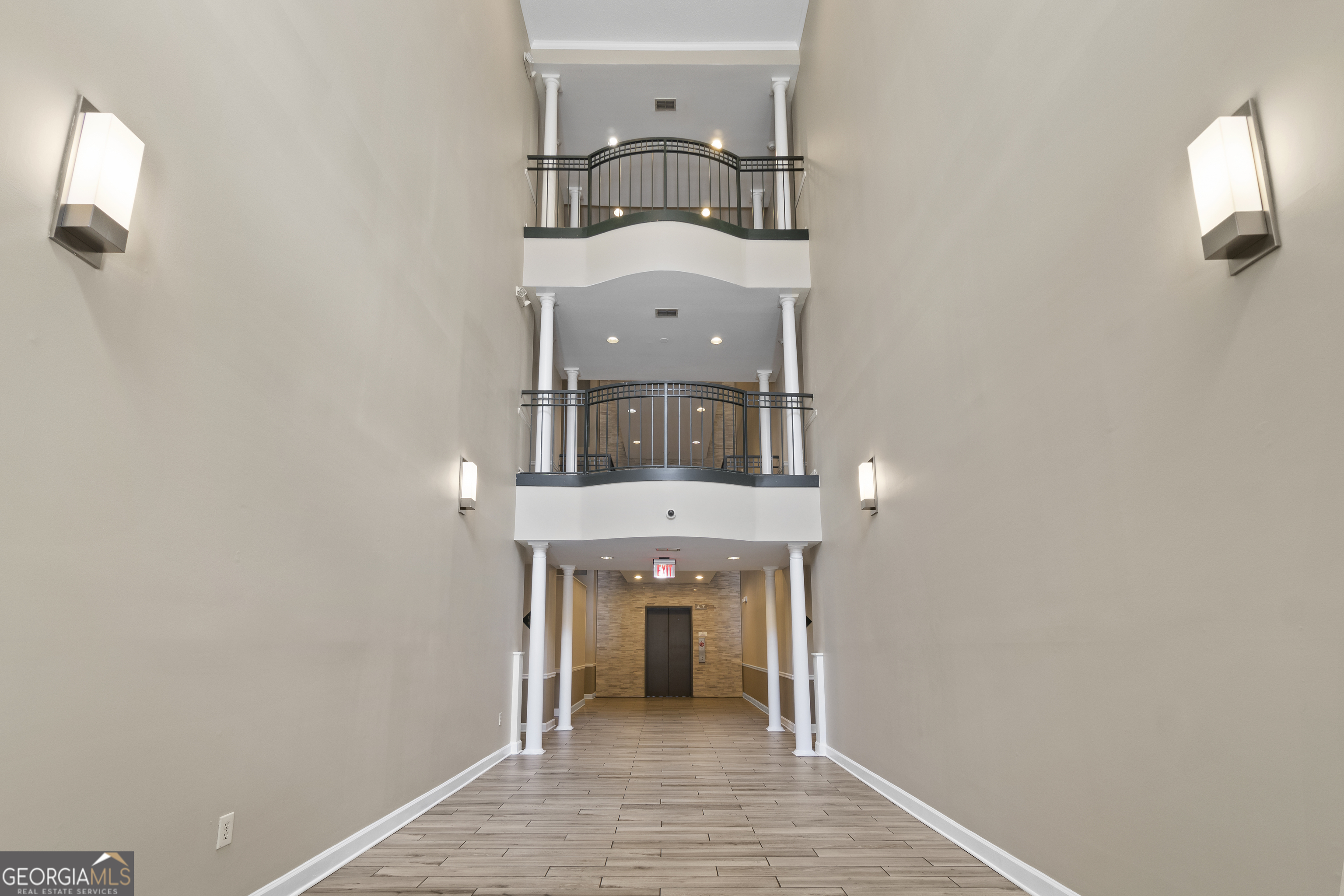 220 Renaissance PKWY 1115