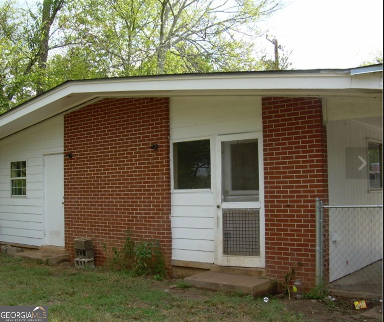 1982 S Riverview CIR