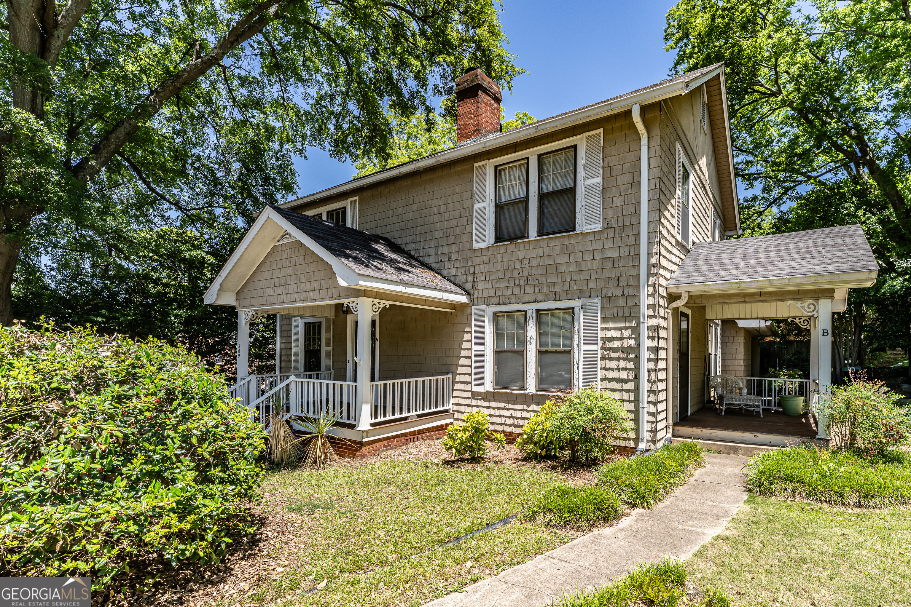 809 E 2nd AVE SW