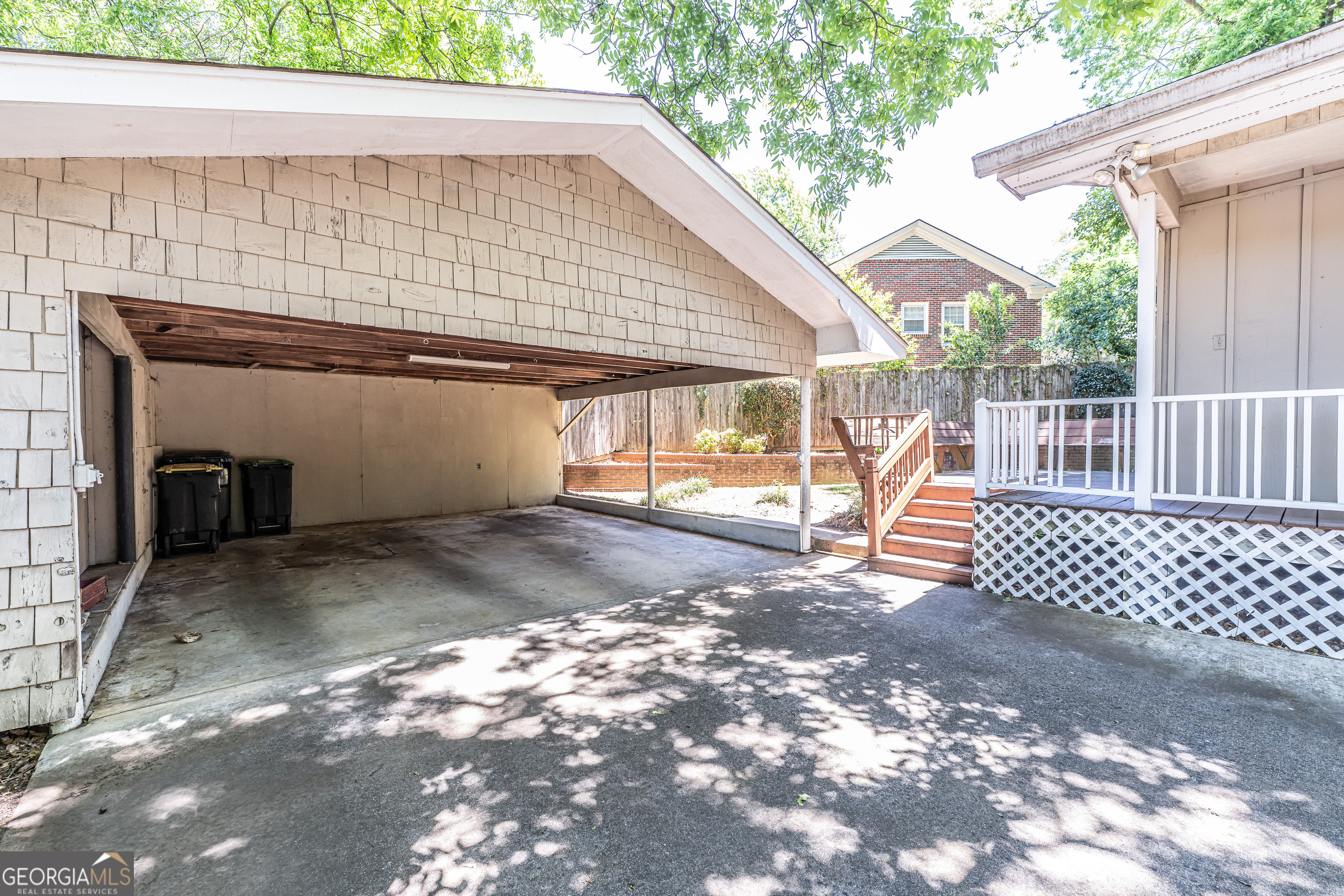 809 E 2nd AVE SW