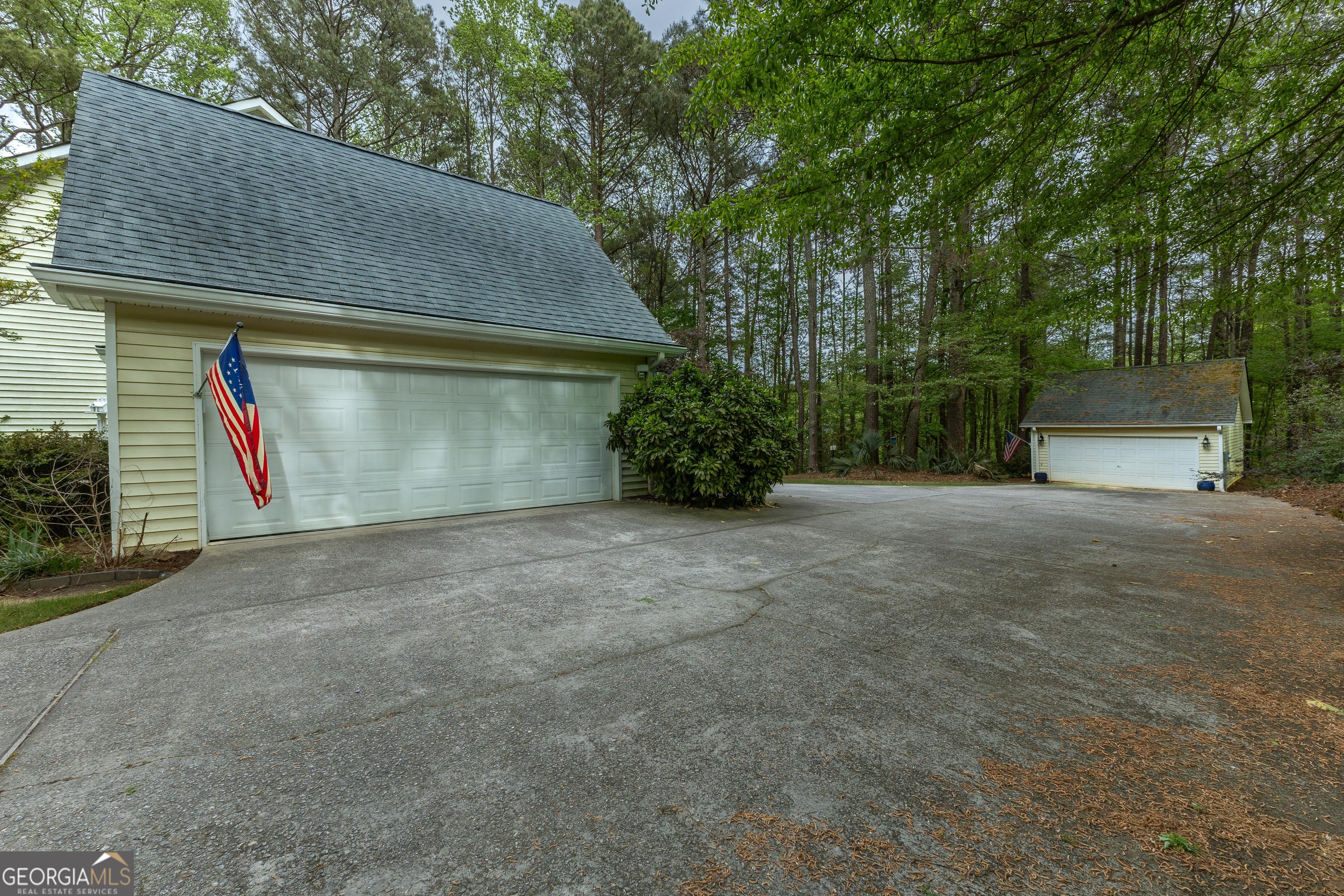 175 Weeping Willow WAY