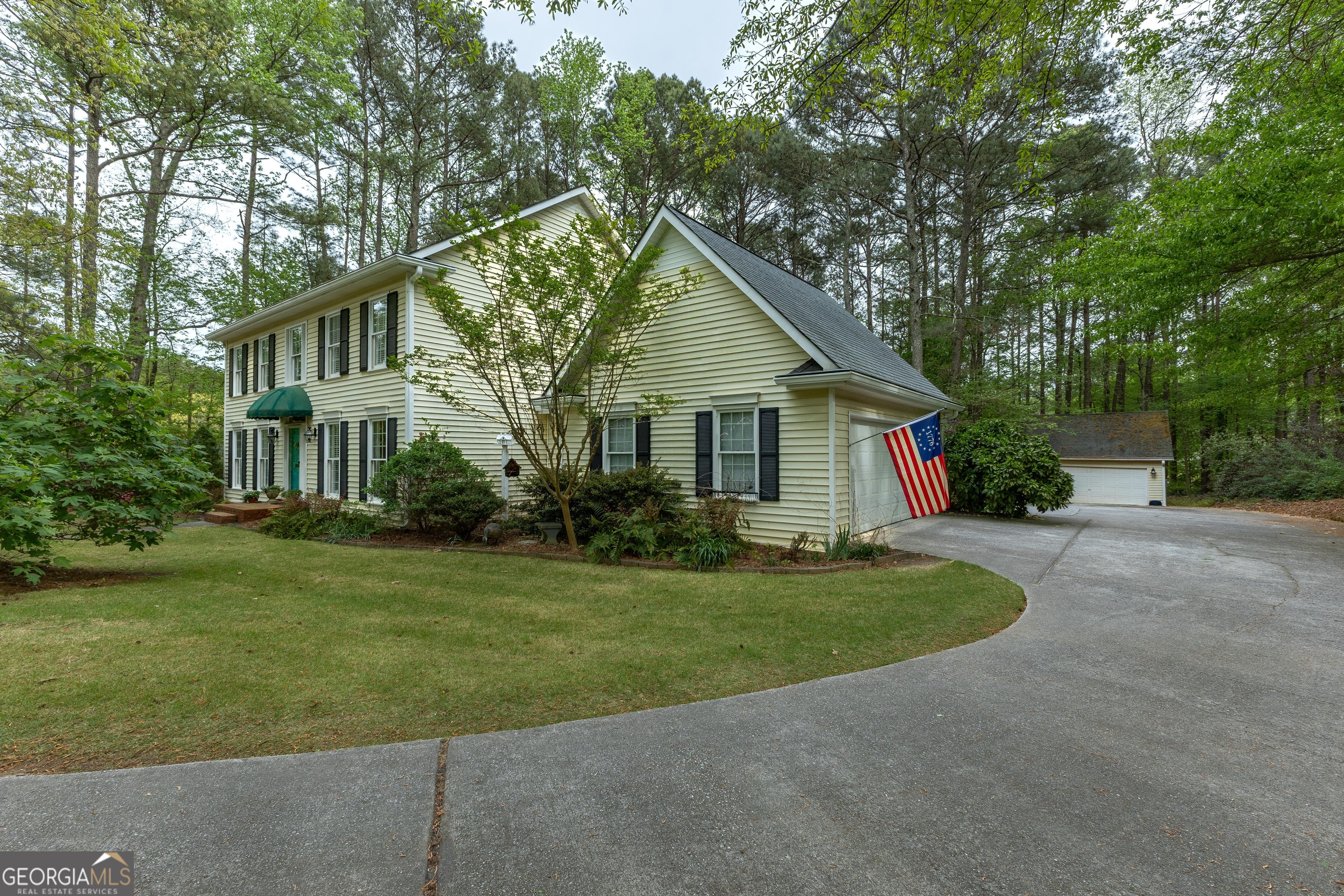 175 Weeping Willow WAY