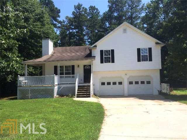 A GRAET HOME FOR ALL. NEWLY RENOVATED AND PRICED TO SELL.