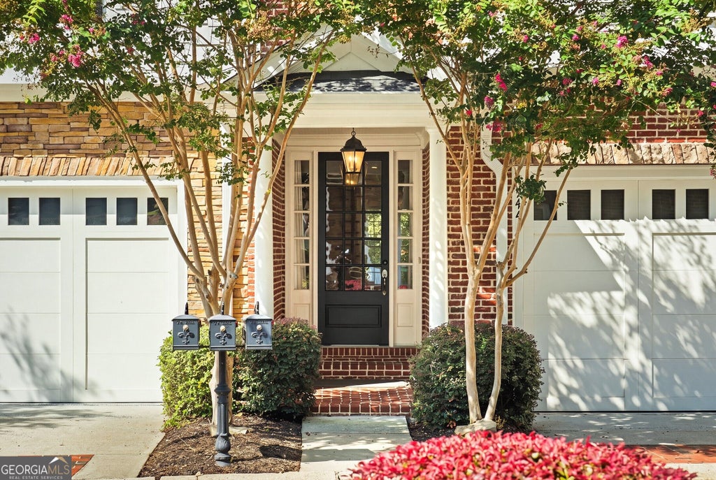 Photo of 5492 Glenridge Drive #544, Sandy Springs, GA 30342 (MLS # 10850701)