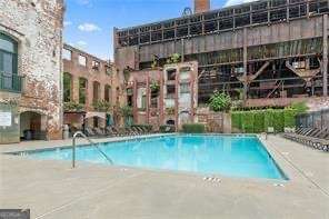 170 Boulevard SE H421