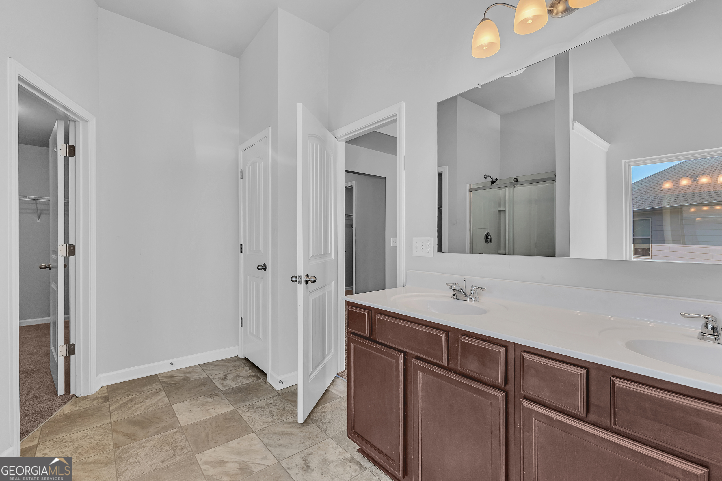 Union City, Georgia 30291, United States, 3 Bedrooms Bedrooms, ,3 BathroomsBathrooms,Residential,Pending,18118