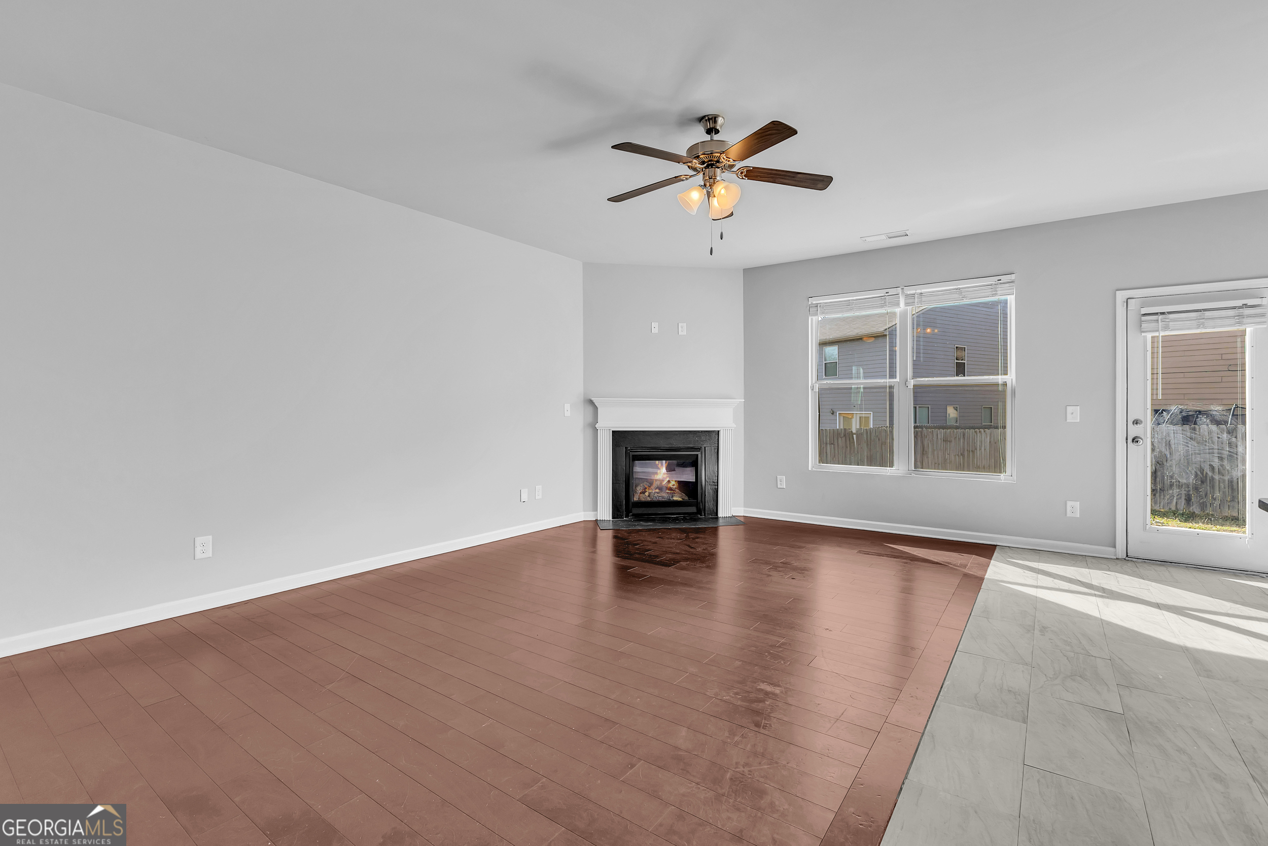 Union City, Georgia 30291, United States, 3 Bedrooms Bedrooms, ,3 BathroomsBathrooms,Residential,Pending,18118