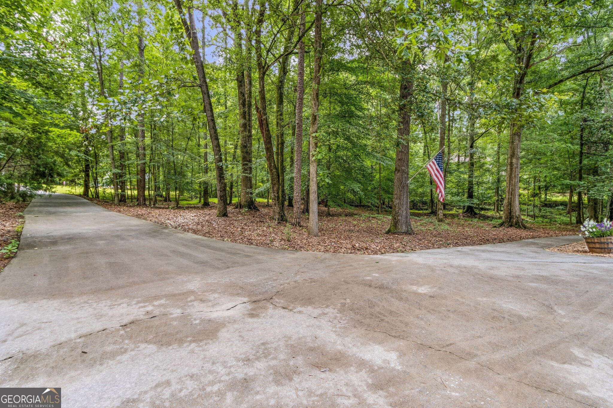 1221 Hidden Lakes TRL
