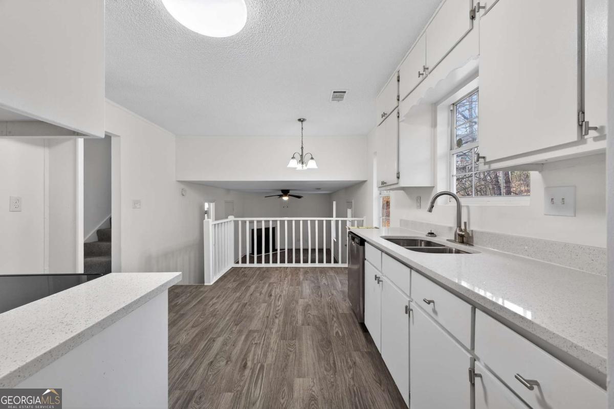 773 Stonebridge CRES