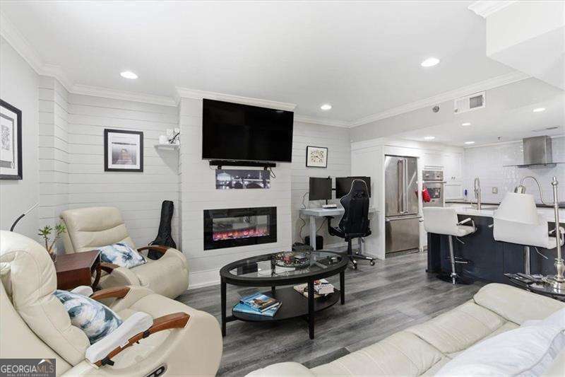 2855 Peachtree RD NE 124