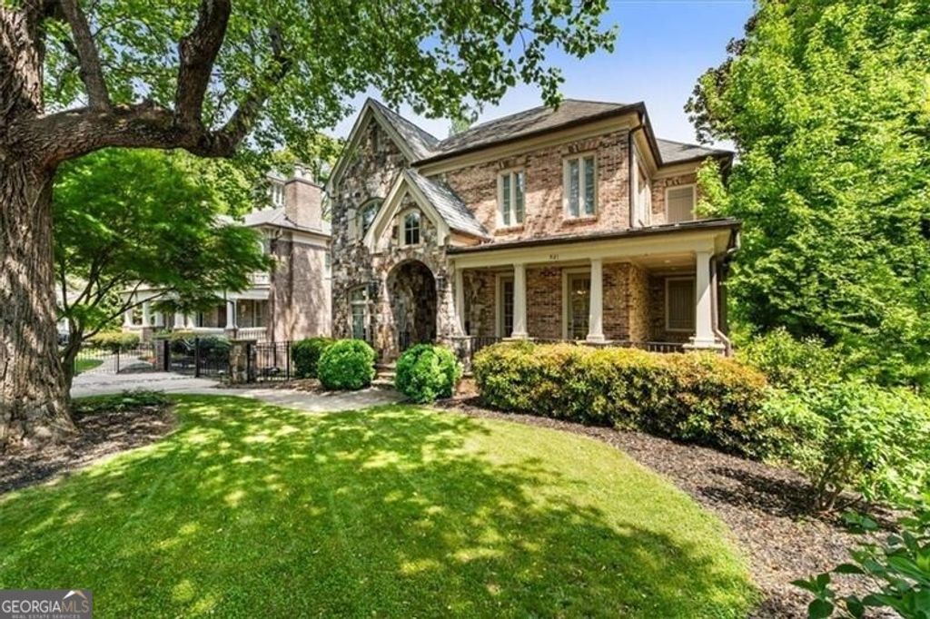 Photo of 921 Ponce De Leon Place NE, Atlanta, GA 30306 (MLS # 10730873)